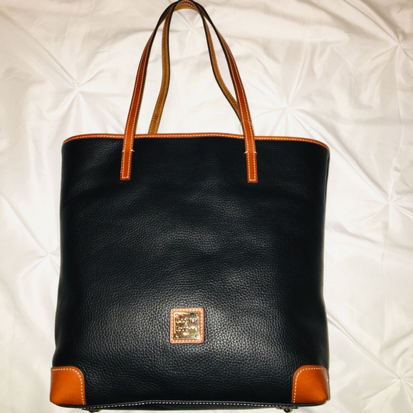 Dooney & Bourke Handbags - NWT Dooney & Bourke Tote